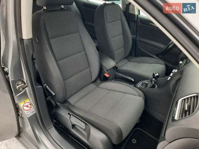Сірий Фольксваген Гольф, об'ємом двигуна 1.6 л та пробігом 212 тис. км за 8500 $, фото 57 на Automoto.ua
