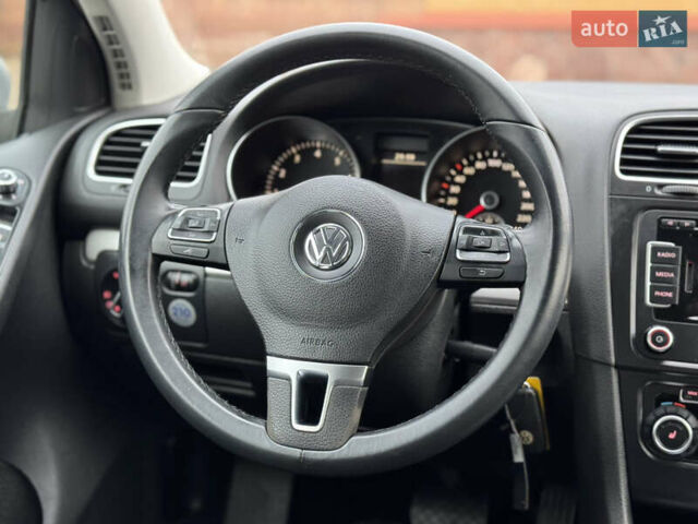Серый Фольксваген Гольф, объемом двигателя 1.39 л и пробегом 170 тыс. км за 9150 $, фото 40 на Automoto.ua