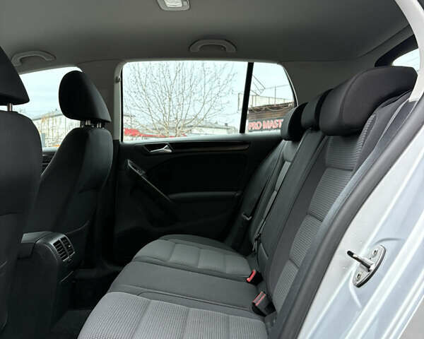 Серый Фольксваген Гольф, объемом двигателя 1.4 л и пробегом 179 тыс. км за 7200 $, фото 25 на Automoto.ua