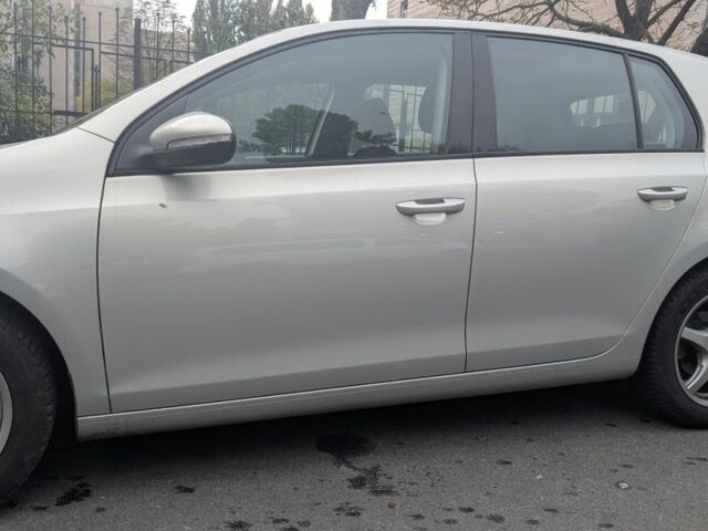 Фольксваген Гольф 2010 в Вышгороде на Automoto.ua Серый Фольксваген Гольф, объемом двигателя 1.4 л и пробегом 186 тыс. км за 7990 $, фото 7 на Automoto.ua