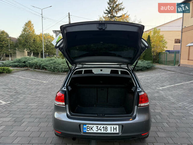 Серый Фольксваген Гольф, объемом двигателя 1.6 л и пробегом 155 тыс. км за 8450 $, фото 38 на Automoto.ua