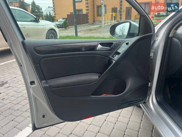 Серый Фольксваген Гольф, объемом двигателя 1.6 л и пробегом 267 тыс. км за 6650 $, фото 29 на Automoto.ua