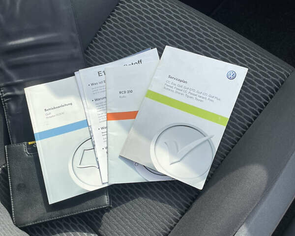 Сірий Фольксваген Гольф, об'ємом двигуна 1.39 л та пробігом 137 тис. км за 7700 $, фото 29 на Automoto.ua