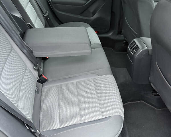 Серый Фольксваген Гольф, объемом двигателя 1.4 л и пробегом 179 тыс. км за 7200 $, фото 36 на Automoto.ua