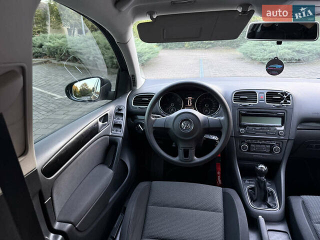 Серый Фольксваген Гольф, объемом двигателя 1.6 л и пробегом 155 тыс. км за 8450 $, фото 51 на Automoto.ua