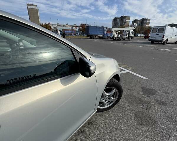 Сірий Фольксваген Гольф, об'ємом двигуна 1.39 л та пробігом 186 тис. км за 7900 $, фото 17 на Automoto.ua