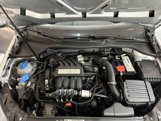 Серый Фольксваген Гольф, объемом двигателя 1.6 л и пробегом 216 тыс. км за 7350 $, фото 8 на Automoto.ua