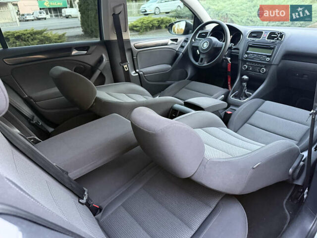 Серый Фольксваген Гольф, объемом двигателя 1.6 л и пробегом 155 тыс. км за 8450 $, фото 55 на Automoto.ua