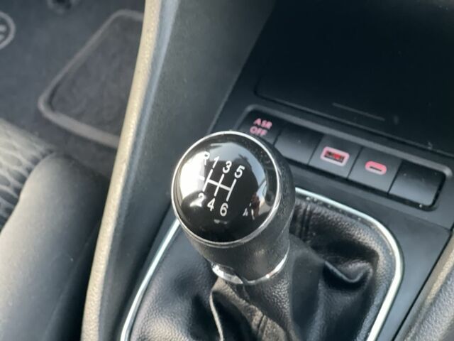 Серый Фольксваген Гольф, объемом двигателя 1.4 л и пробегом 232 тыс. км за 7300 $, фото 23 на Automoto.ua