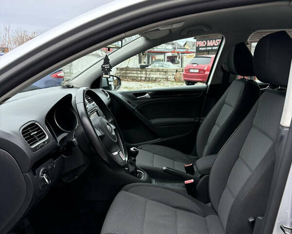 Серый Фольксваген Гольф, объемом двигателя 1.4 л и пробегом 179 тыс. км за 7200 $, фото 15 на Automoto.ua