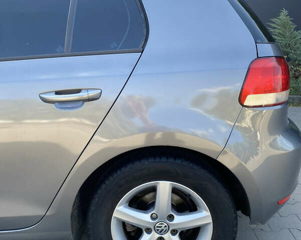 Серый Фольксваген Гольф, объемом двигателя 1.6 л и пробегом 280 тыс. км за 6699 $, фото 23 на Automoto.ua