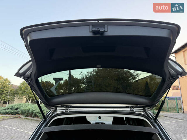 Серый Фольксваген Гольф, объемом двигателя 1.6 л и пробегом 155 тыс. км за 8450 $, фото 37 на Automoto.ua