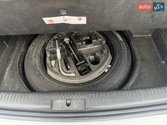 Сірий Фольксваген Гольф, об'ємом двигуна 1.6 л та пробігом 275 тис. км за 6350 $, фото 33 на Automoto.ua