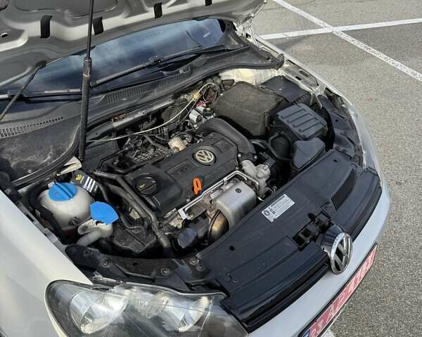 Сірий Фольксваген Гольф, об'ємом двигуна 1.39 л та пробігом 186 тис. км за 7900 $, фото 29 на Automoto.ua