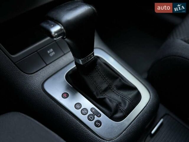 Серый Фольксваген Гольф, объемом двигателя 1.39 л и пробегом 166 тыс. км за 8500 $, фото 28 на Automoto.ua