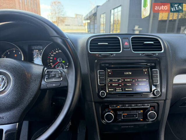 Серый Фольксваген Гольф, объемом двигателя 1.4 л и пробегом 167 тыс. км за 8500 $, фото 70 на Automoto.ua