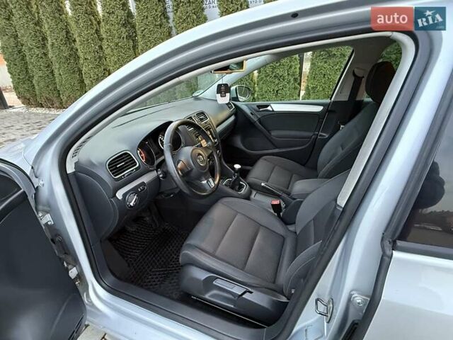 Сірий Фольксваген Гольф, об'ємом двигуна 1.39 л та пробігом 185 тис. км за 7999 $, фото 54 на Automoto.ua