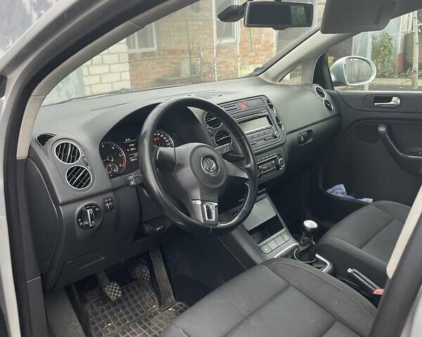 Серый Фольксваген Гольф, объемом двигателя 1.6 л и пробегом 250 тыс. км за 7000 $, фото 3 на Automoto.ua