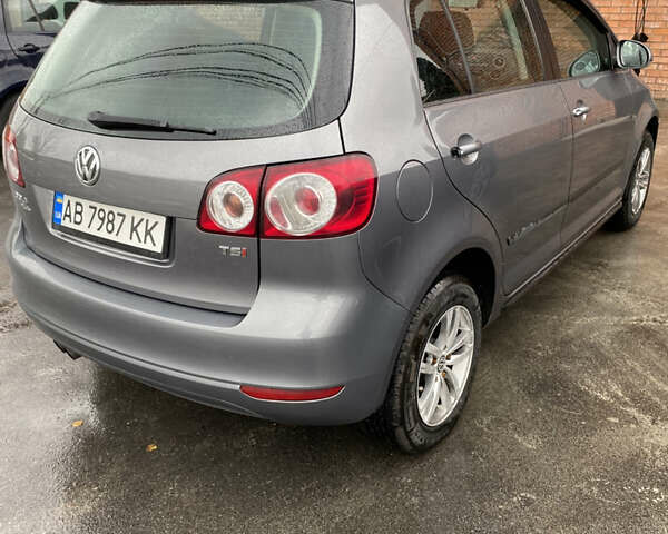 Фольксваген Гольф 2010 в Виннице на Automoto.ua Серый Фольксваген Гольф, объемом двигателя 1.39 л и пробегом 162 тыс. км за 7250 $, фото 2 на Automoto.ua