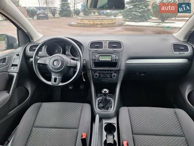 Серый Фольксваген Гольф, объемом двигателя 1.6 л и пробегом 223 тыс. км за 7650 $, фото 37 на Automoto.ua