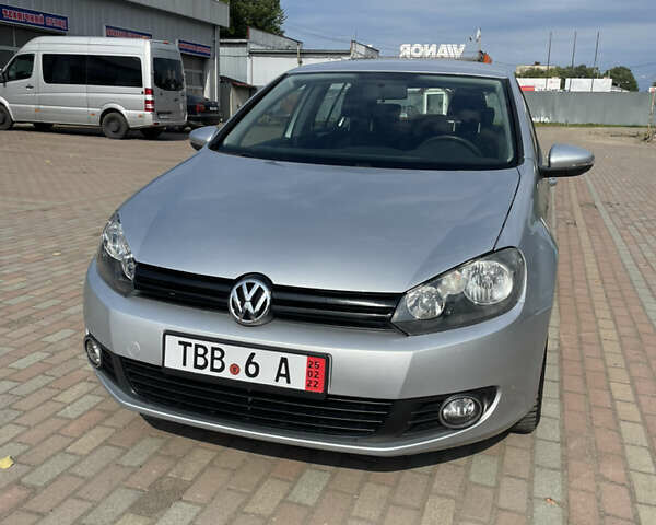 Сірий Фольксваген Гольф, об'ємом двигуна 1.39 л та пробігом 137 тис. км за 7700 $, фото 2 на Automoto.ua