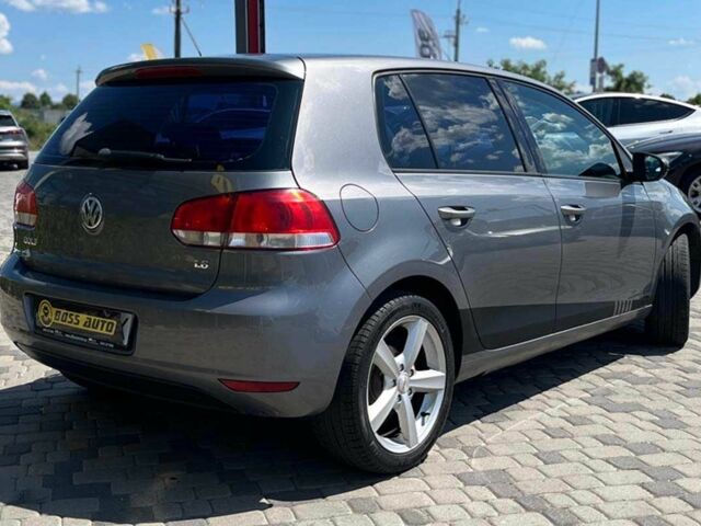 Серый Фольксваген Гольф, объемом двигателя 1.6 л и пробегом 240 тыс. км за 8600 $, фото 6 на Automoto.ua