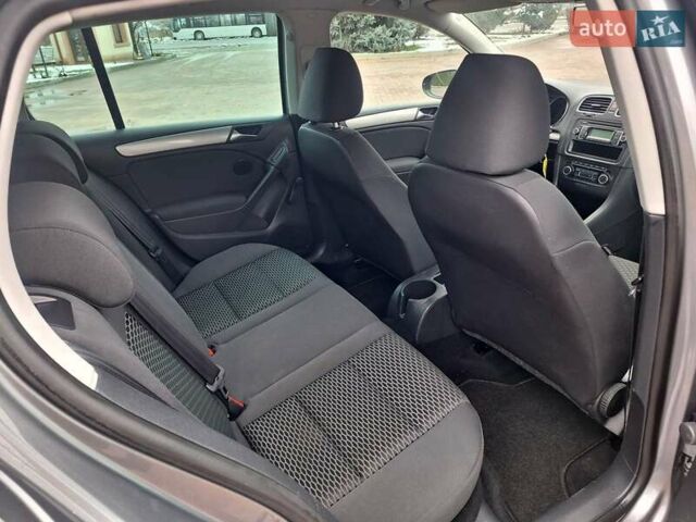 Серый Фольксваген Гольф, объемом двигателя 1.6 л и пробегом 223 тыс. км за 7650 $, фото 34 на Automoto.ua