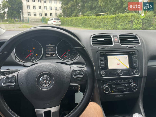 Серый Фольксваген Гольф, объемом двигателя 1.39 л и пробегом 220 тыс. км за 7700 $, фото 20 на Automoto.ua