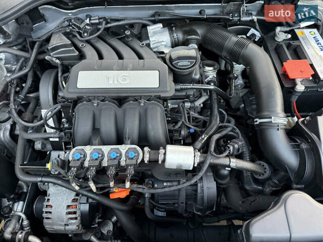 Сірий Фольксваген Гольф, об'ємом двигуна 0 л та пробігом 216 тис. км за 7350 $, фото 30 на Automoto.ua