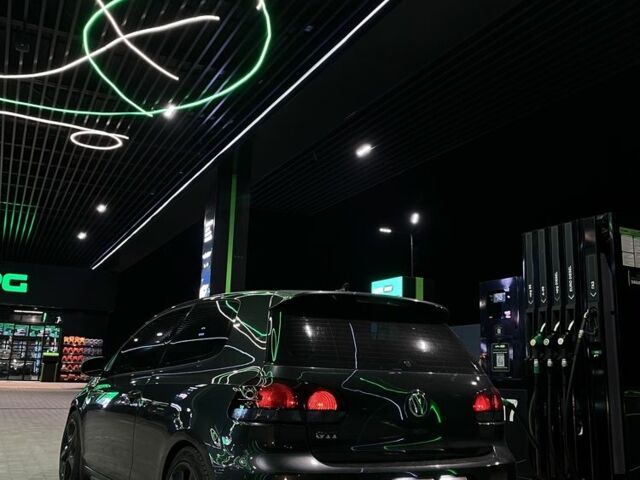 Серый Фольксваген Гольф, объемом двигателя 2 л и пробегом 210 тыс. км за 9900 $, фото 2 на Automoto.ua