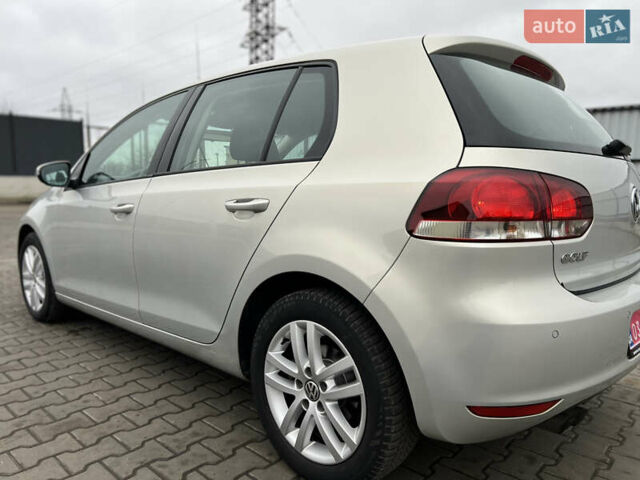 Серый Фольксваген Гольф, объемом двигателя 1.4 л и пробегом 209 тыс. км за 8800 $, фото 8 на Automoto.ua