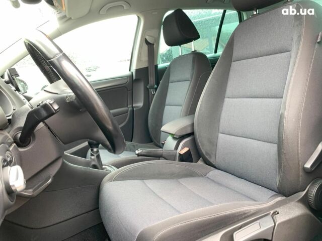 Сірий Фольксваген Гольф, об'ємом двигуна 1.6 л та пробігом 223 тис. км за 8790 $, фото 29 на Automoto.ua