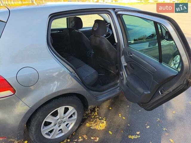 Фольксваген Гольф 2011 в Краматорске на Automoto.ua Серый Фольксваген Гольф, объемом двигателя 1.2 л и пробегом 250 тыс. км за 7000 $, фото 6 на Automoto.ua