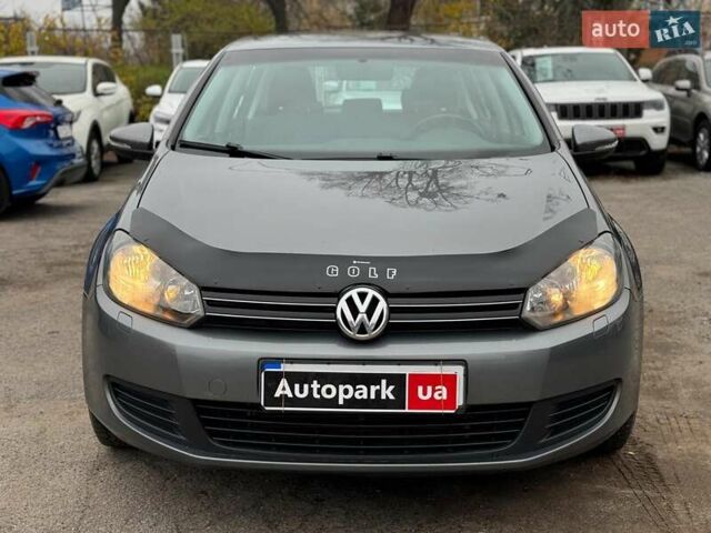 Сірий Фольксваген Гольф, об'ємом двигуна 1.6 л та пробігом 250 тис. км за 8690 $, фото 2 на Automoto.ua