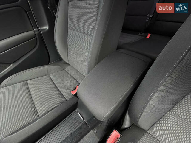 Серый Фольксваген Гольф, объемом двигателя 2 л и пробегом 257 тыс. км за 8350 $, фото 52 на Automoto.ua