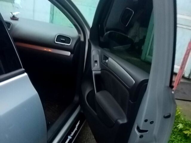 Сірий Фольксваген Гольф, об'ємом двигуна 1.4 л та пробігом 195 тис. км за 9000 $, фото 7 на Automoto.ua