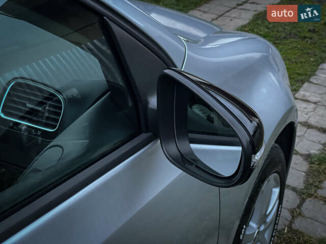 Серый Фольксваген Гольф, объемом двигателя 1.2 л и пробегом 235 тыс. км за 9200 $, фото 23 на Automoto.ua