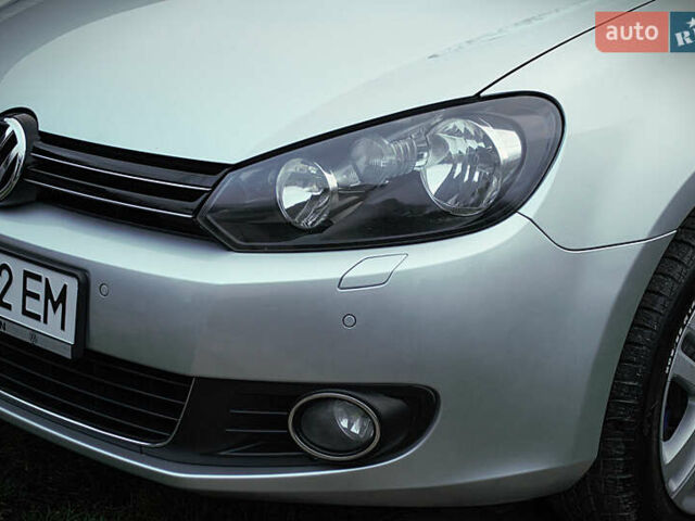 Серый Фольксваген Гольф, объемом двигателя 1.2 л и пробегом 235 тыс. км за 9200 $, фото 4 на Automoto.ua
