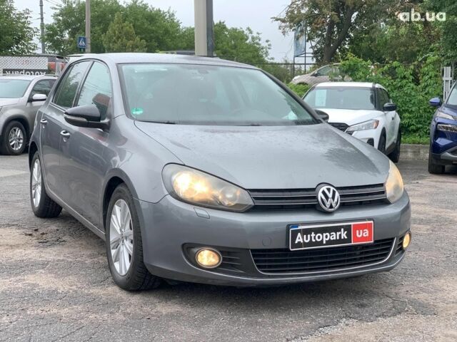 Сірий Фольксваген Гольф, об'ємом двигуна 1.6 л та пробігом 223 тис. км за 8790 $, фото 2 на Automoto.ua