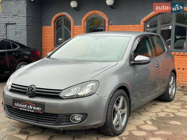 Серый Фольксваген Гольф, объемом двигателя 1.39 л и пробегом 286 тыс. км за 7777 $, фото 1 на Automoto.ua