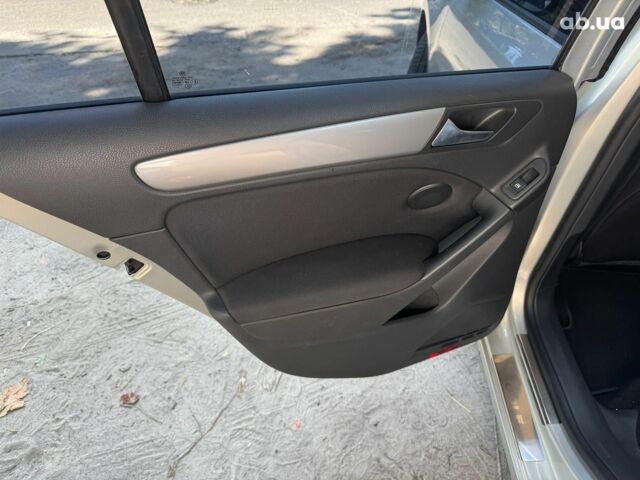 Серый Фольксваген Гольф, объемом двигателя 1.6 л и пробегом 203 тыс. км за 8490 $, фото 13 на Automoto.ua