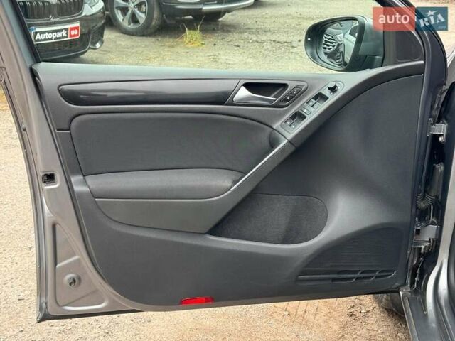 Сірий Фольксваген Гольф, об'ємом двигуна 1.6 л та пробігом 250 тис. км за 8690 $, фото 10 на Automoto.ua