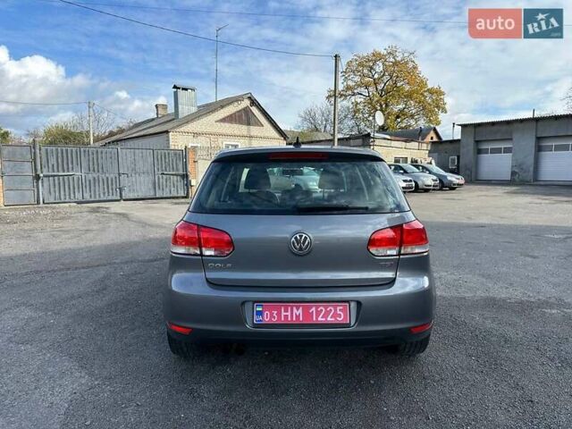 Серый Фольксваген Гольф, объемом двигателя 1.39 л и пробегом 248 тыс. км за 8200 $, фото 12 на Automoto.ua