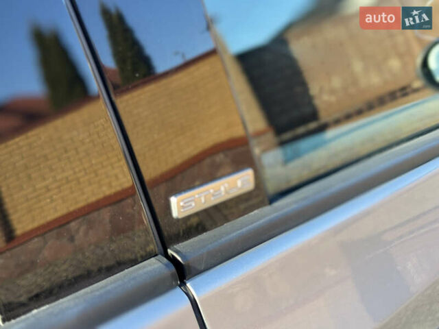 Серый Фольксваген Гольф, объемом двигателя 1.39 л и пробегом 200 тыс. км за 9200 $, фото 48 на Automoto.ua