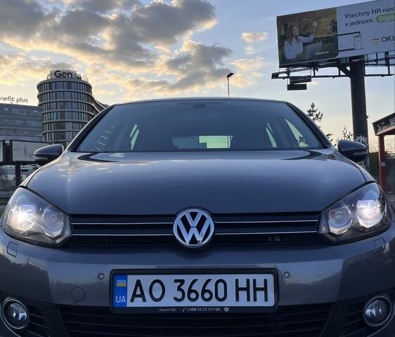 Серый Фольксваген Гольф, объемом двигателя 1.4 л и пробегом 250 тыс. км за 8200 $, фото 1 на Automoto.ua