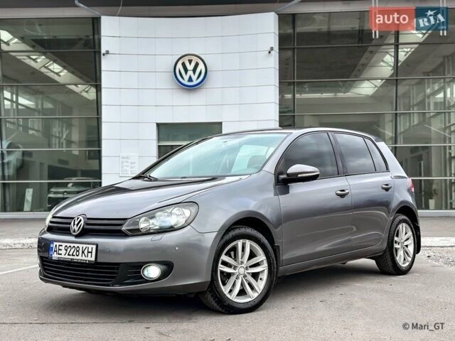 Серый Фольксваген Гольф, объемом двигателя 1.6 л и пробегом 212 тыс. км за 7950 $, фото 5 на Automoto.ua
