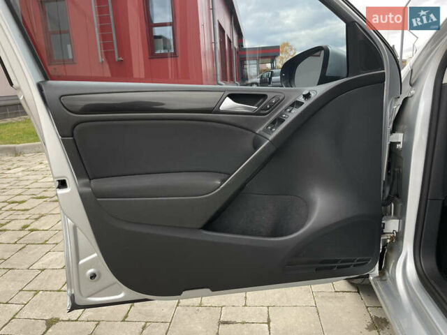 Серый Фольксваген Гольф, объемом двигателя 2 л и пробегом 257 тыс. км за 8350 $, фото 55 на Automoto.ua