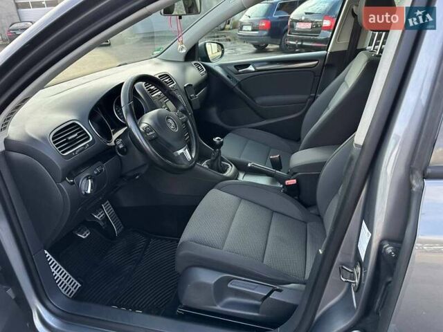 Серый Фольксваген Гольф, объемом двигателя 1.39 л и пробегом 248 тыс. км за 8200 $, фото 33 на Automoto.ua