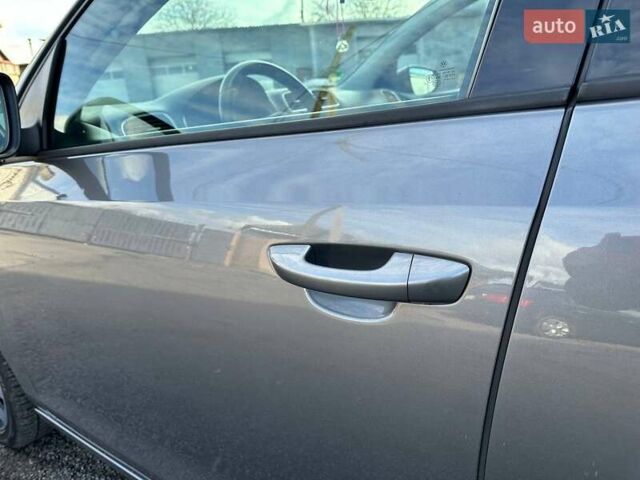 Серый Фольксваген Гольф, объемом двигателя 1.39 л и пробегом 248 тыс. км за 8200 $, фото 24 на Automoto.ua