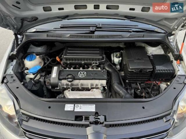 Серый Фольксваген Гольф, объемом двигателя 1.39 л и пробегом 227 тыс. км за 10500 $, фото 20 на Automoto.ua